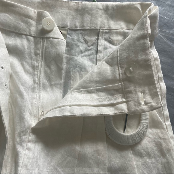 FARM Rio Cream High-Waisted Shorts - Picture 7 of 13